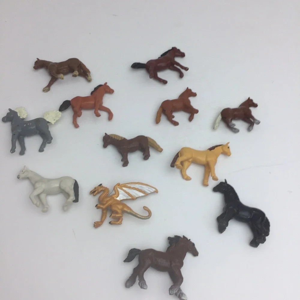 11 Horses Safari Ltd & Drako Dragon Preowned Approx 2.5